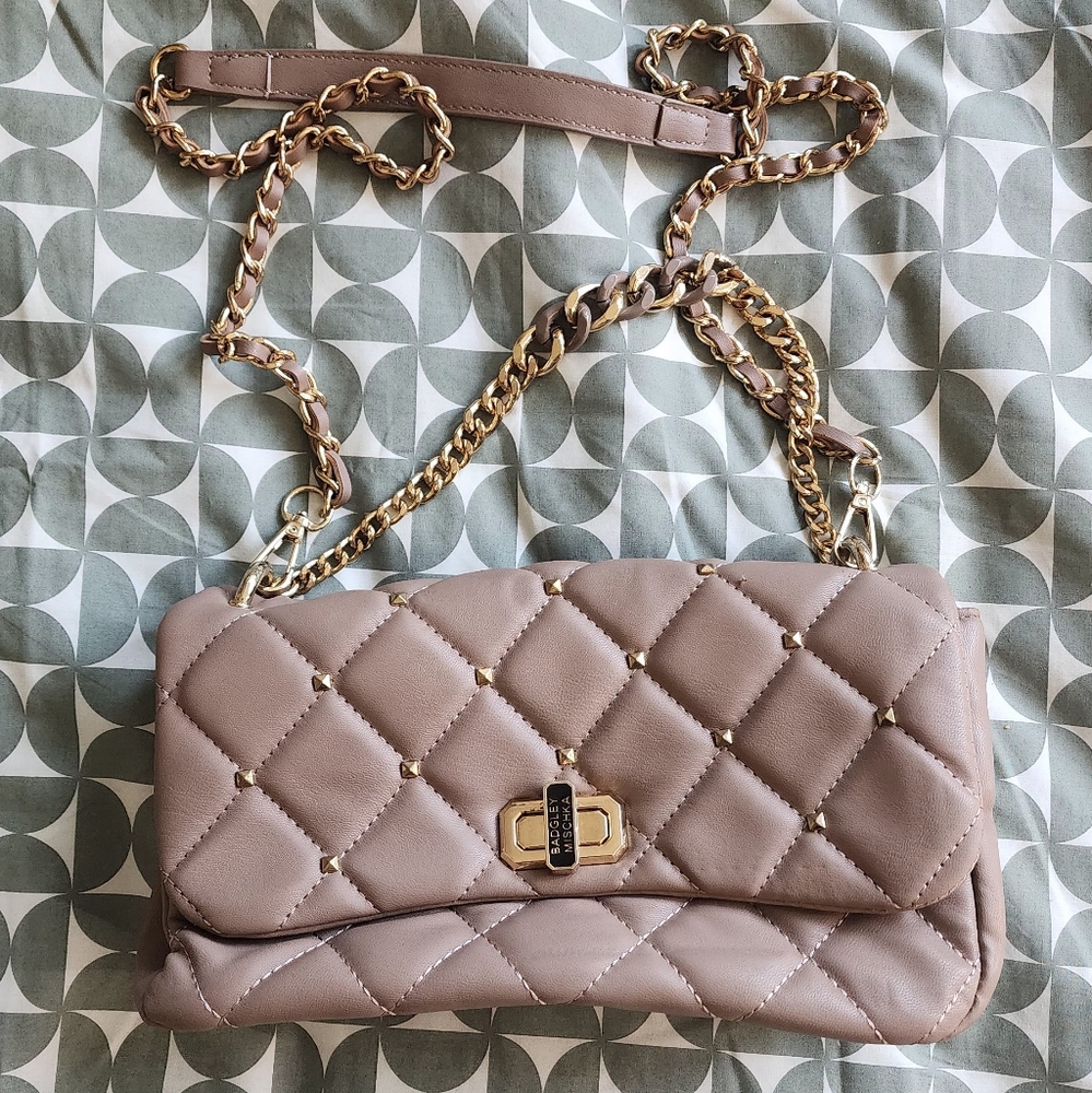 Badgely mischka crossbody bag